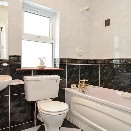 Salthill Ocean Bed and Breakfast Γκάλγουεϊ