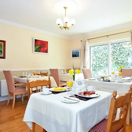 Bed & Breakfast Salthill *